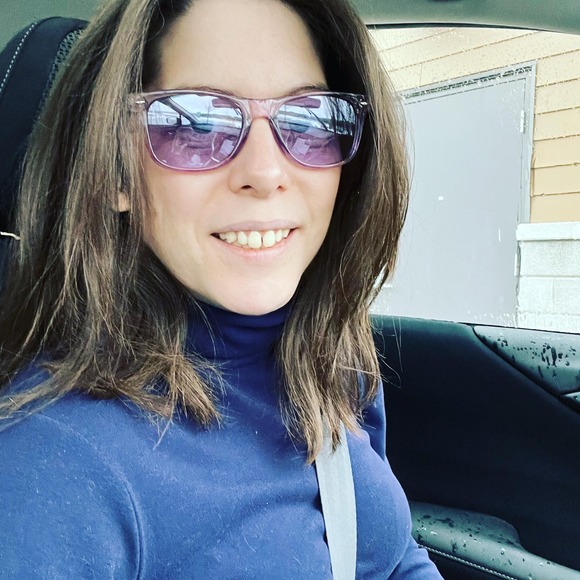 Meet your Posher, Frances - Picture 1 of 1